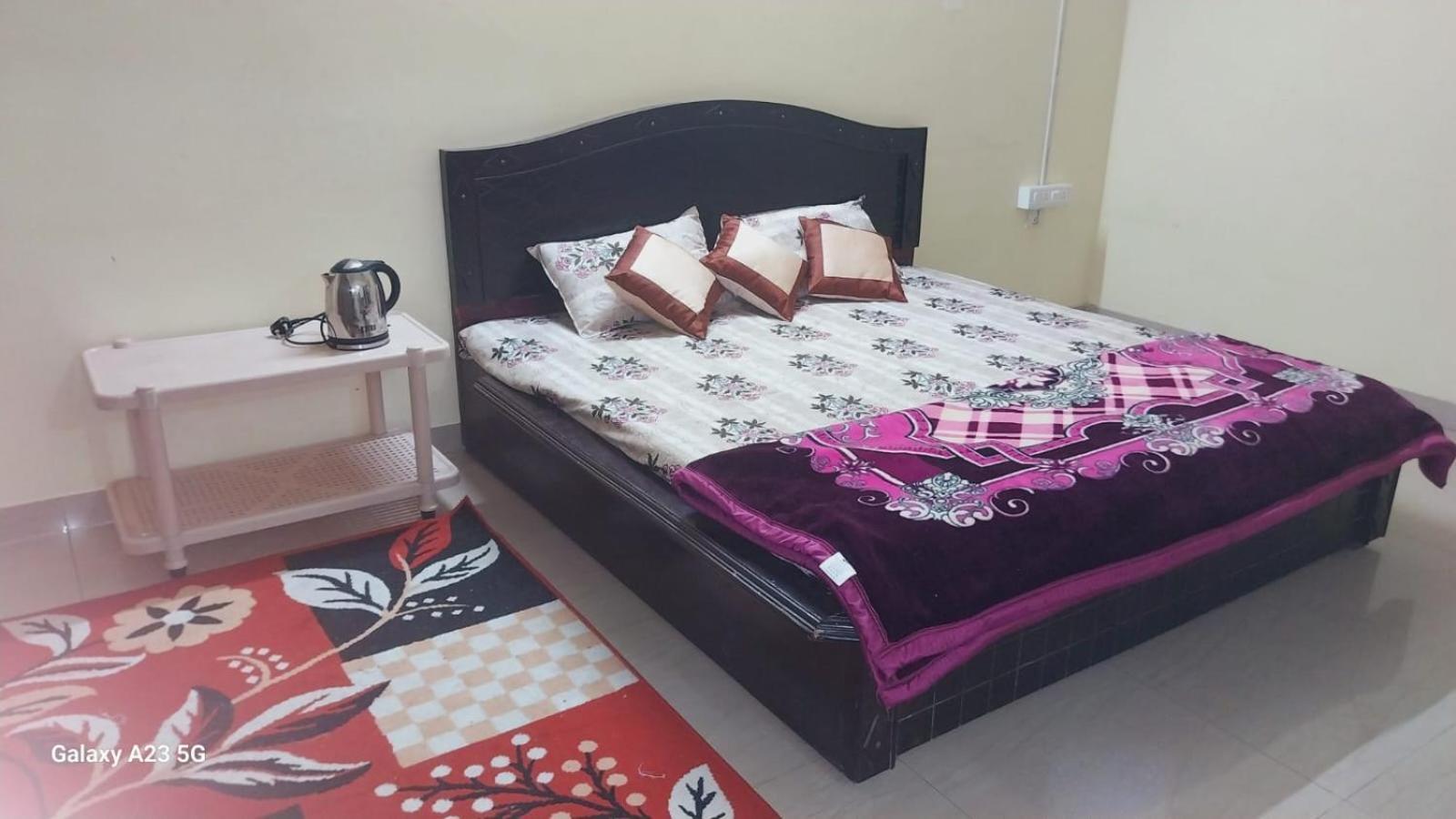 Moksha Home-stay *